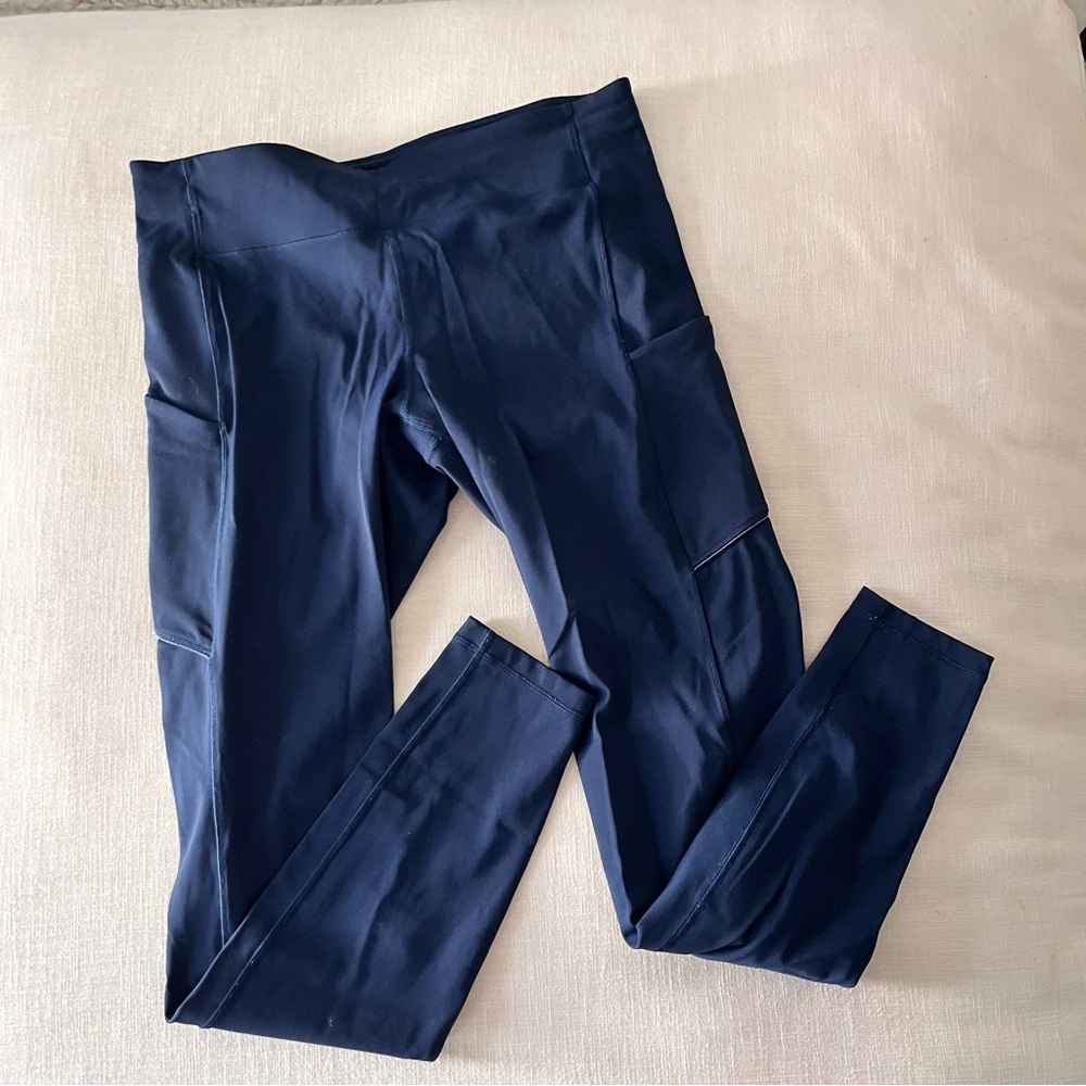 LULULEMON leggings w/side pockets
